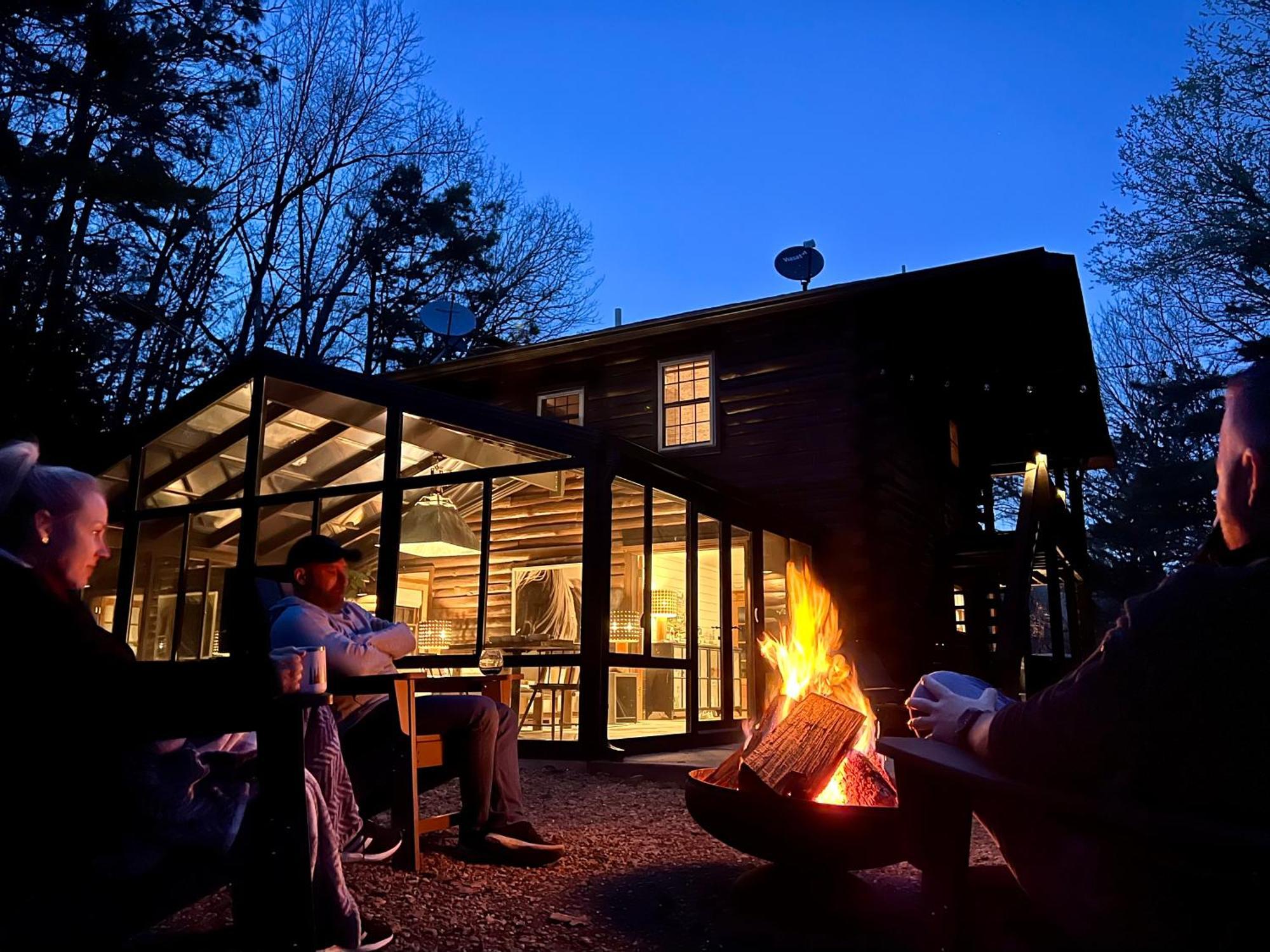 Glass Cabin Eureka Springs Exteriör bild